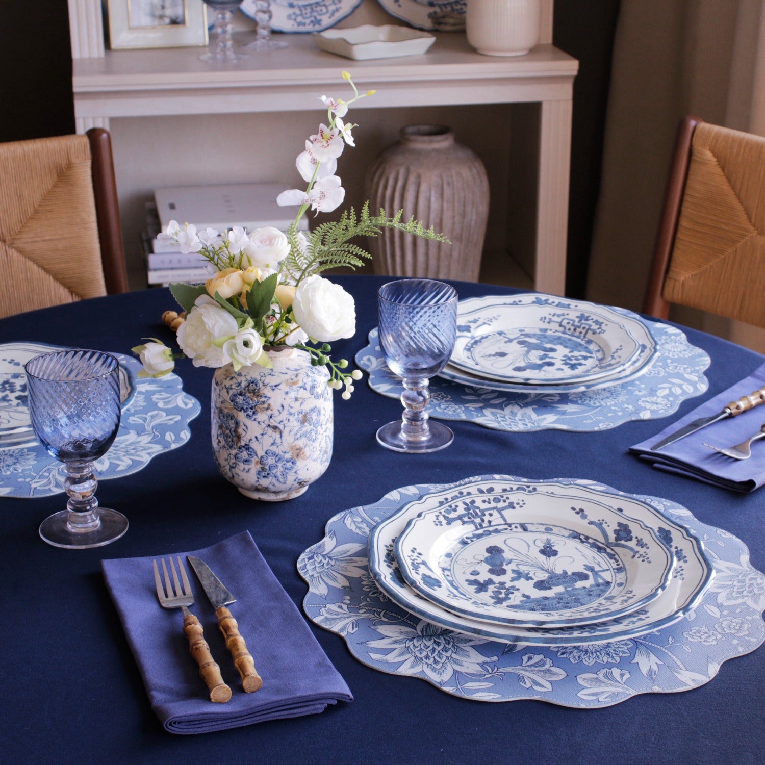 VIDA Faenza 11" Dinner Plate Set of 4 (White and Blue)