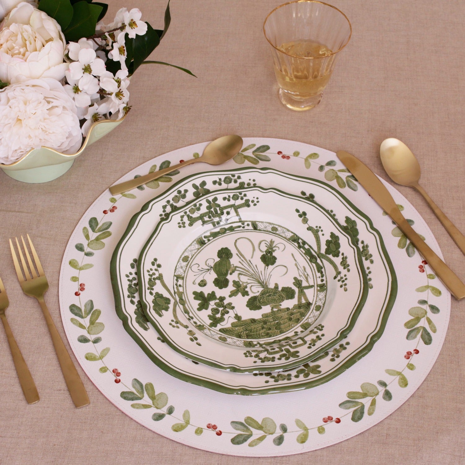 VIDA Faenza 9" Salad Plate Set of 4 (White and Green)