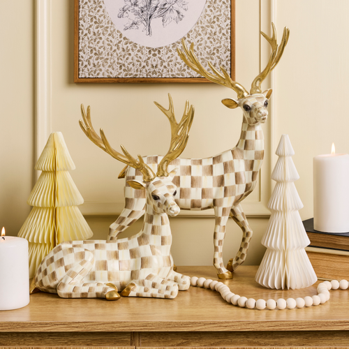 Resting Deer | Mocha Check